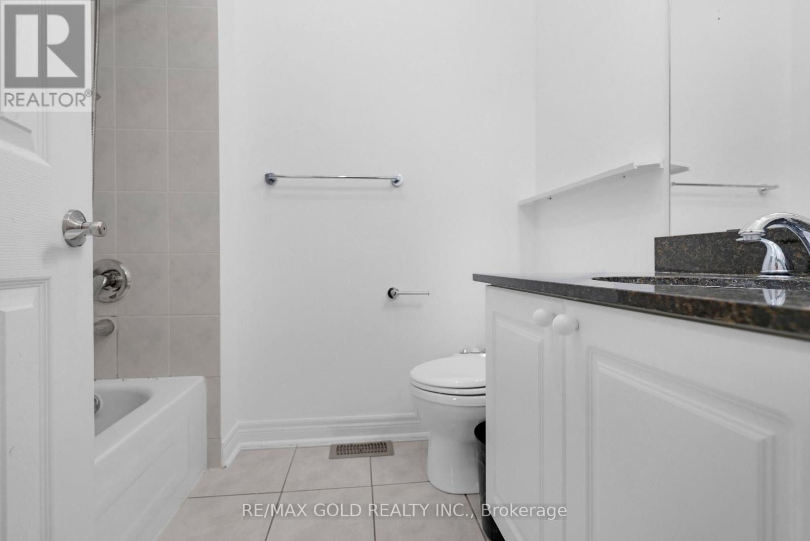 5625 Passion Flower Boulevard, Mississauga, Ontario  L5M 7N2 - Photo 23 - W12354785