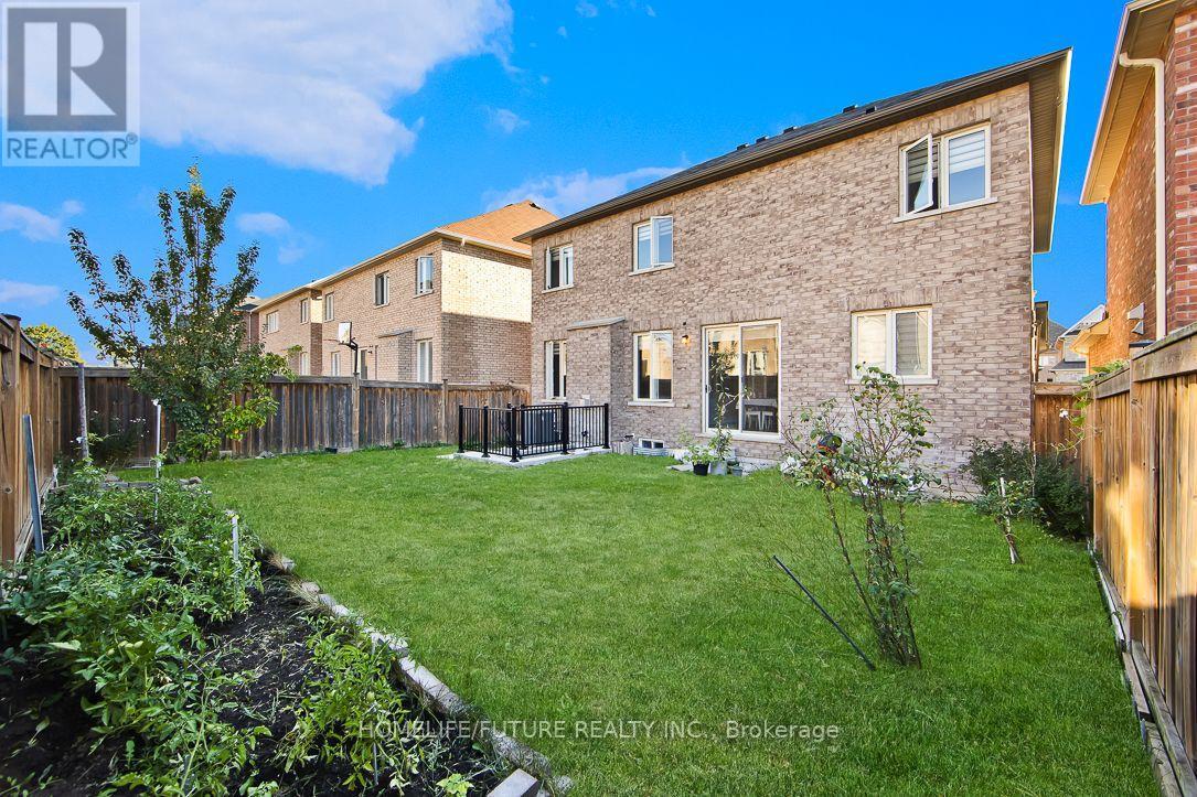 90 Greenspire Avenue, Markham, Ontario  L6E 0S2 - Photo 25 - N12356019