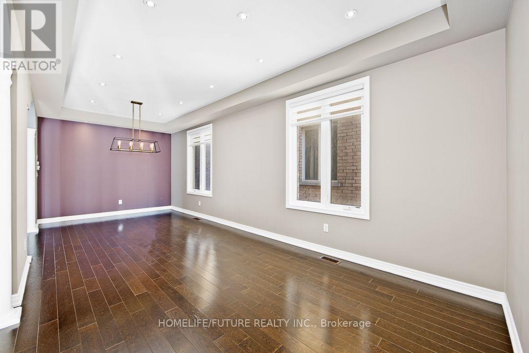 90 Greenspire Avenue, Markham, Ontario  L6E 0S2 - Photo 4 - N12356019