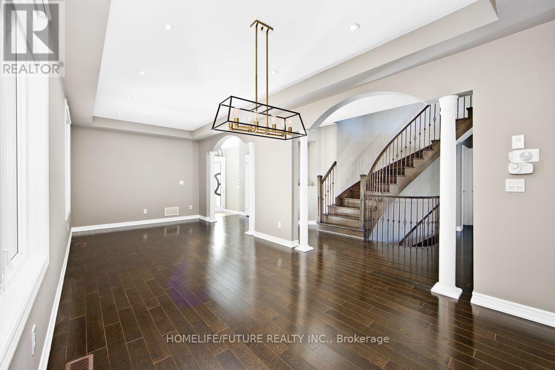 90 Greenspire Avenue, Markham, Ontario  L6E 0S2 - Photo 5 - N12356019