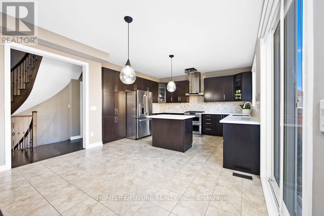 90 Greenspire Avenue, Markham, Ontario  L6E 0S2 - Photo 9 - N12356019