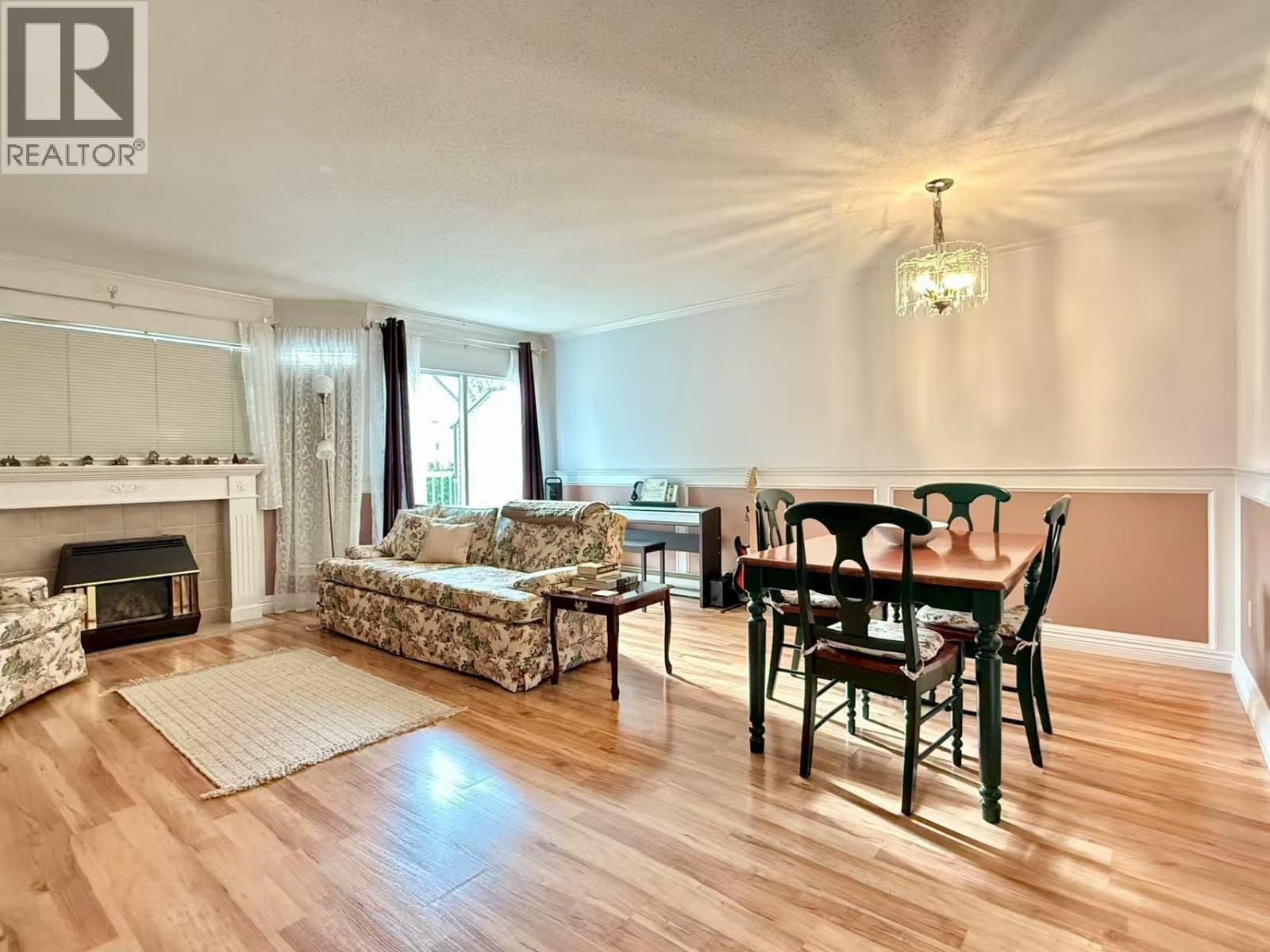 8 1318 Brunette Avenue, Coquitlam, British Columbia  V3K 6R1 - Photo 4 - R3039124