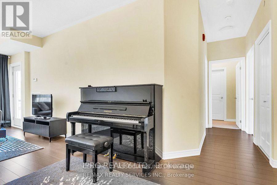 420 - 216 Oak Park Boulevard, Oakville, Ontario  L6H 0K3 - Photo 21 - W12356002