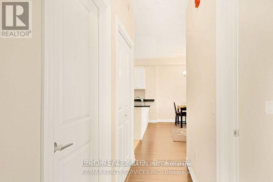 420 - 216 Oak Park Boulevard, Oakville, Ontario  L6H 0K3 - Photo 23 - W12356002