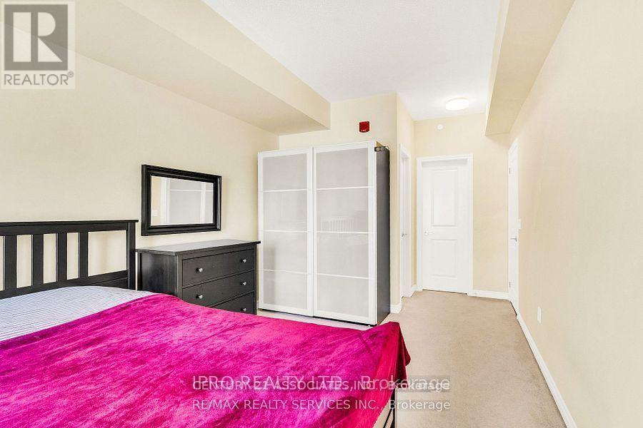 420 - 216 Oak Park Boulevard, Oakville, Ontario  L6H 0K3 - Photo 25 - W12356002