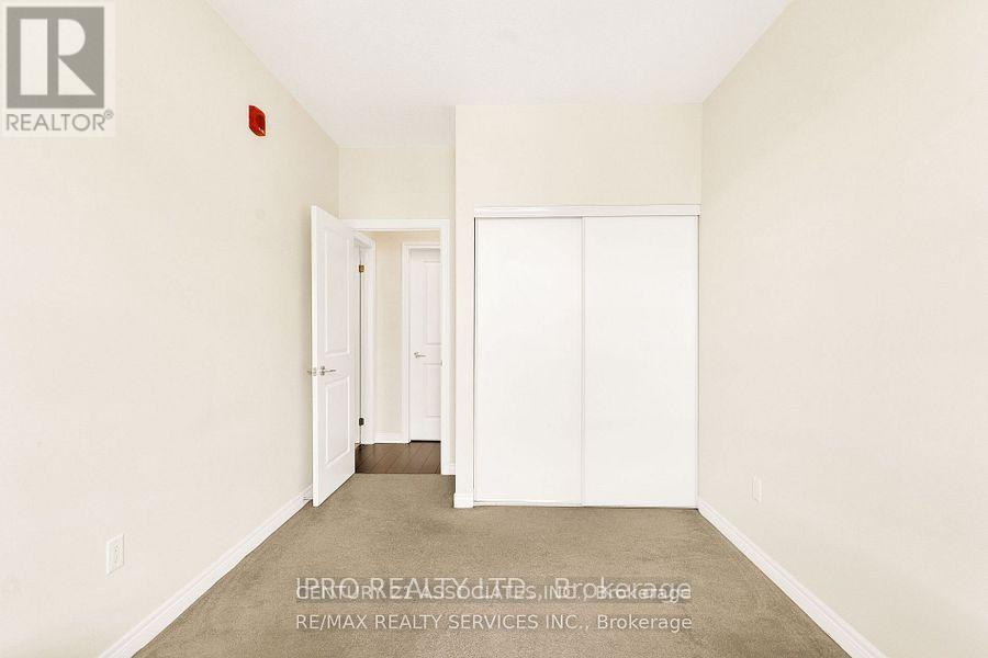 420 - 216 Oak Park Boulevard, Oakville, Ontario  L6H 0K3 - Photo 30 - W12356002