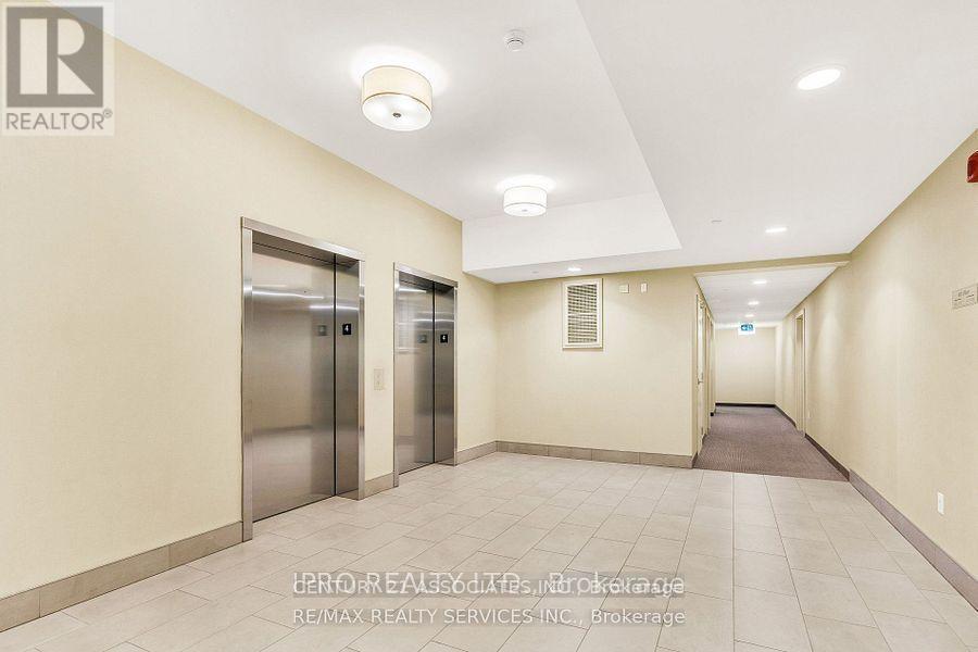 420 - 216 Oak Park Boulevard, Oakville, Ontario  L6H 0K3 - Photo 5 - W12356002