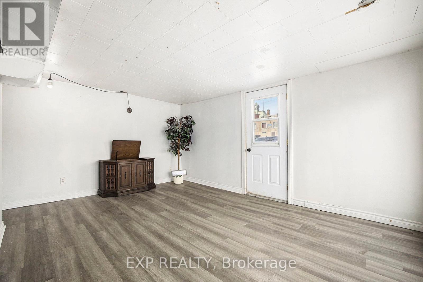78 Bridge Street, Mississippi Mills, Ontario  K0A 1A0 - Photo 5 - X12356023