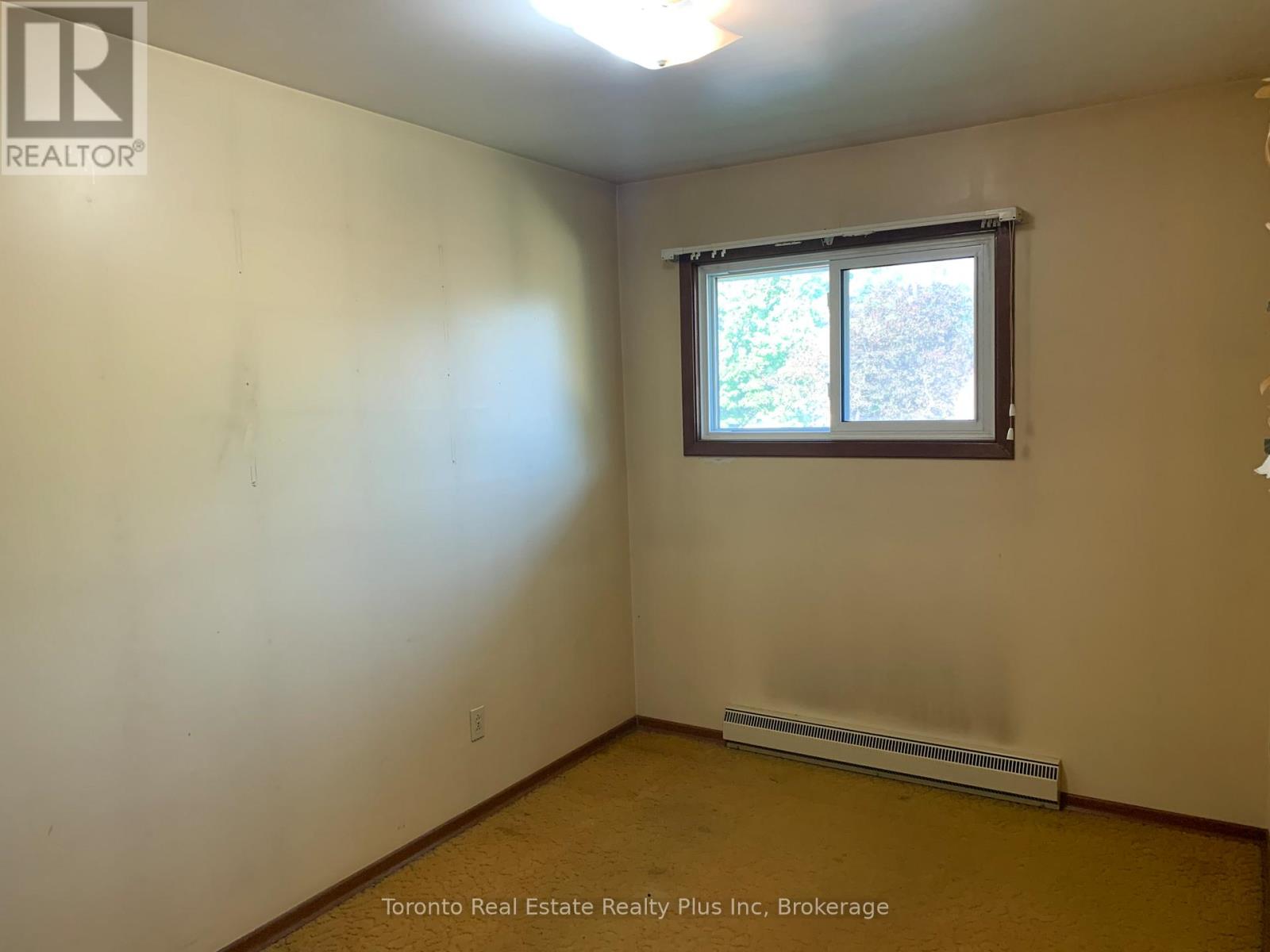 70 Lasalle Ct Crescent, Sault Ste Marie, Ontario  P6B 4R6 - Photo 18 - X12355982