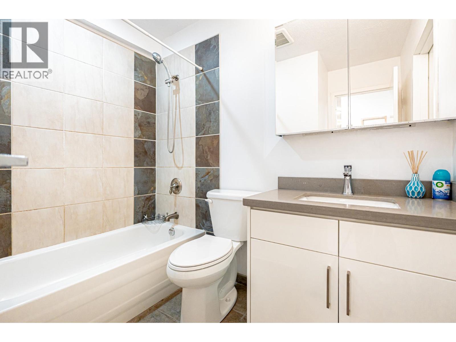 322 8591 Westminster Highway, Richmond, British Columbia  V6X 3E2 - Photo 11 - R3039189