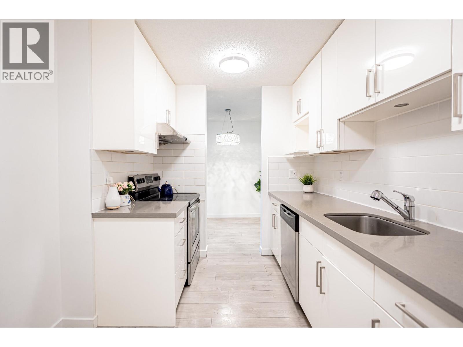 322 8591 Westminster Highway, Richmond, British Columbia  V6X 3E2 - Photo 4 - R3039189