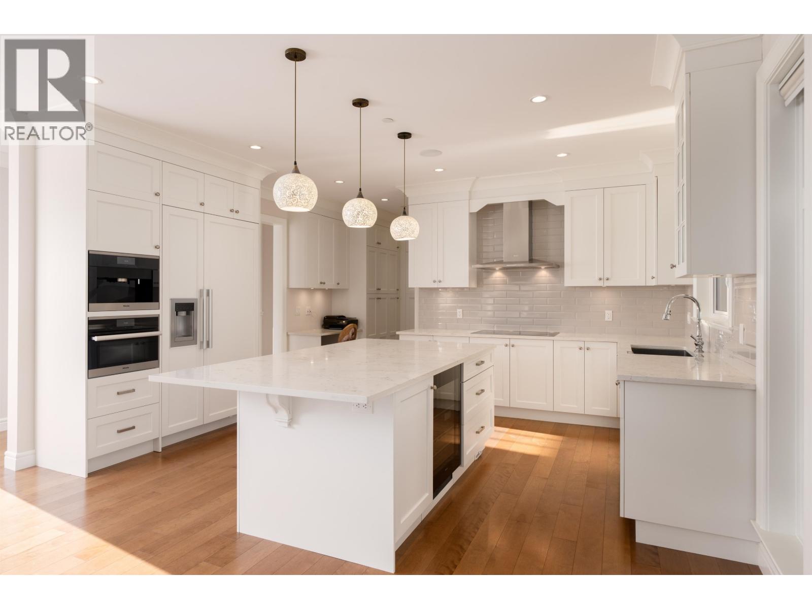 920 3rd Street, West Vancouver, British Columbia  V7T 2J3 - Photo 11 - R3039208