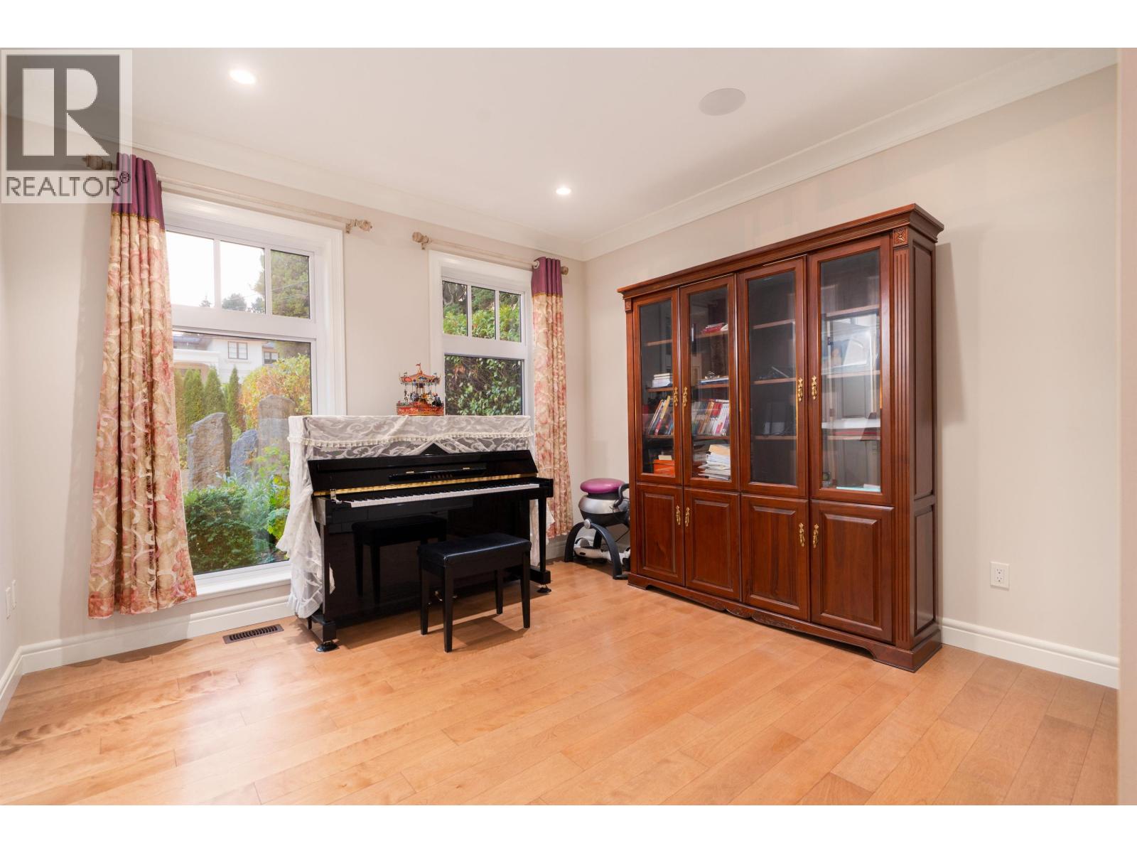 920 3rd Street, West Vancouver, British Columbia  V7T 2J3 - Photo 30 - R3039208