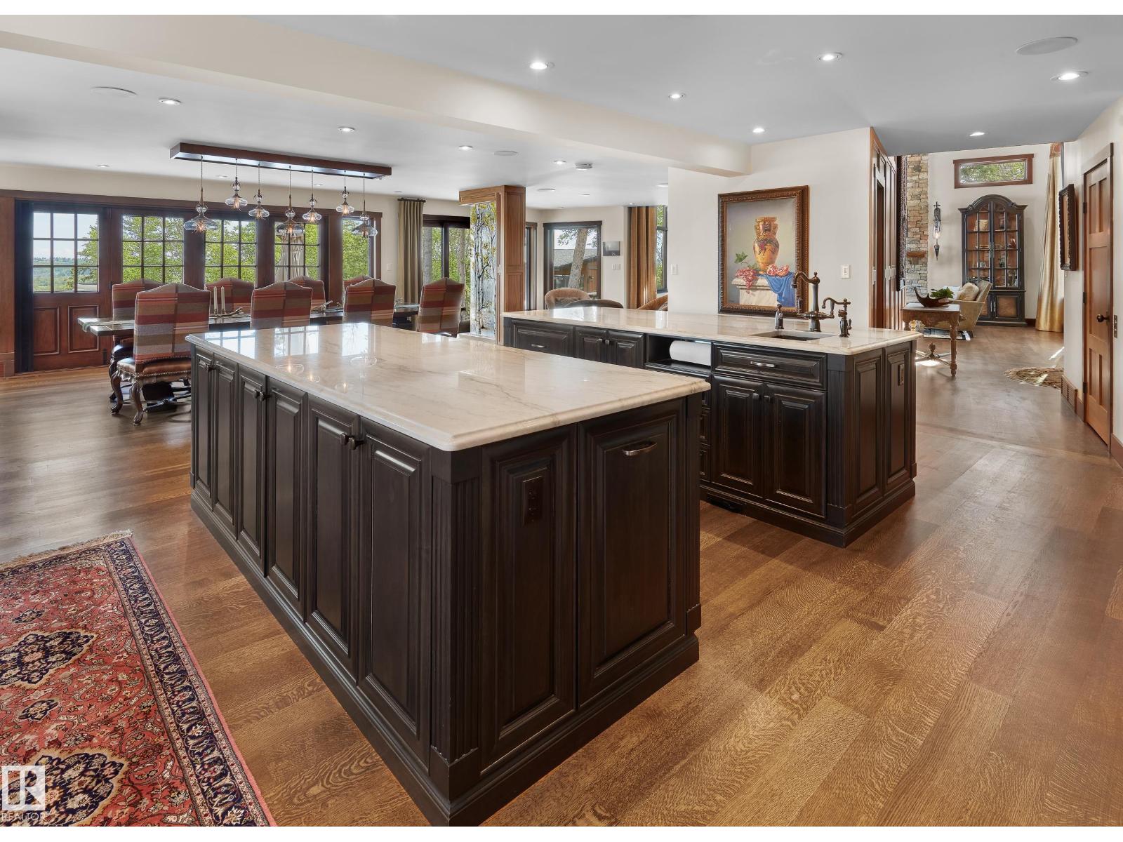 Property at 5 DONSDALE CR NW image 4