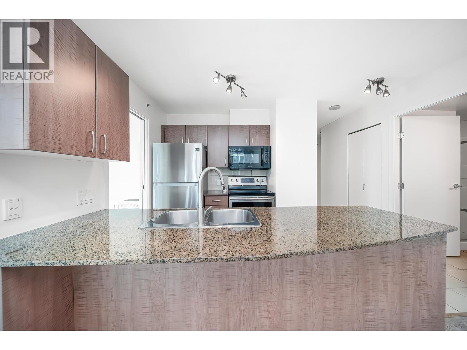 807 610 Granville Street, Vancouver, British Columbia  V6C 3T3 - Photo 7 - R3039196
