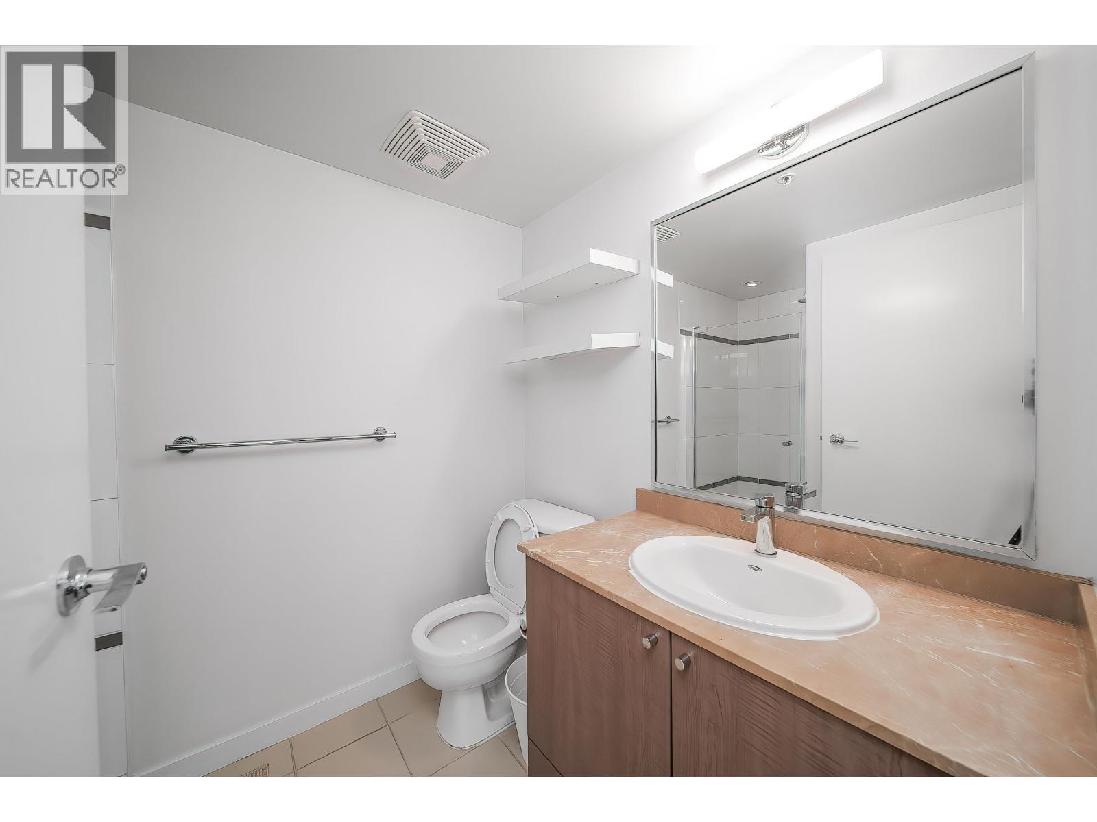 807 610 Granville Street, Vancouver, British Columbia  V6C 3T3 - Photo 12 - R3039196