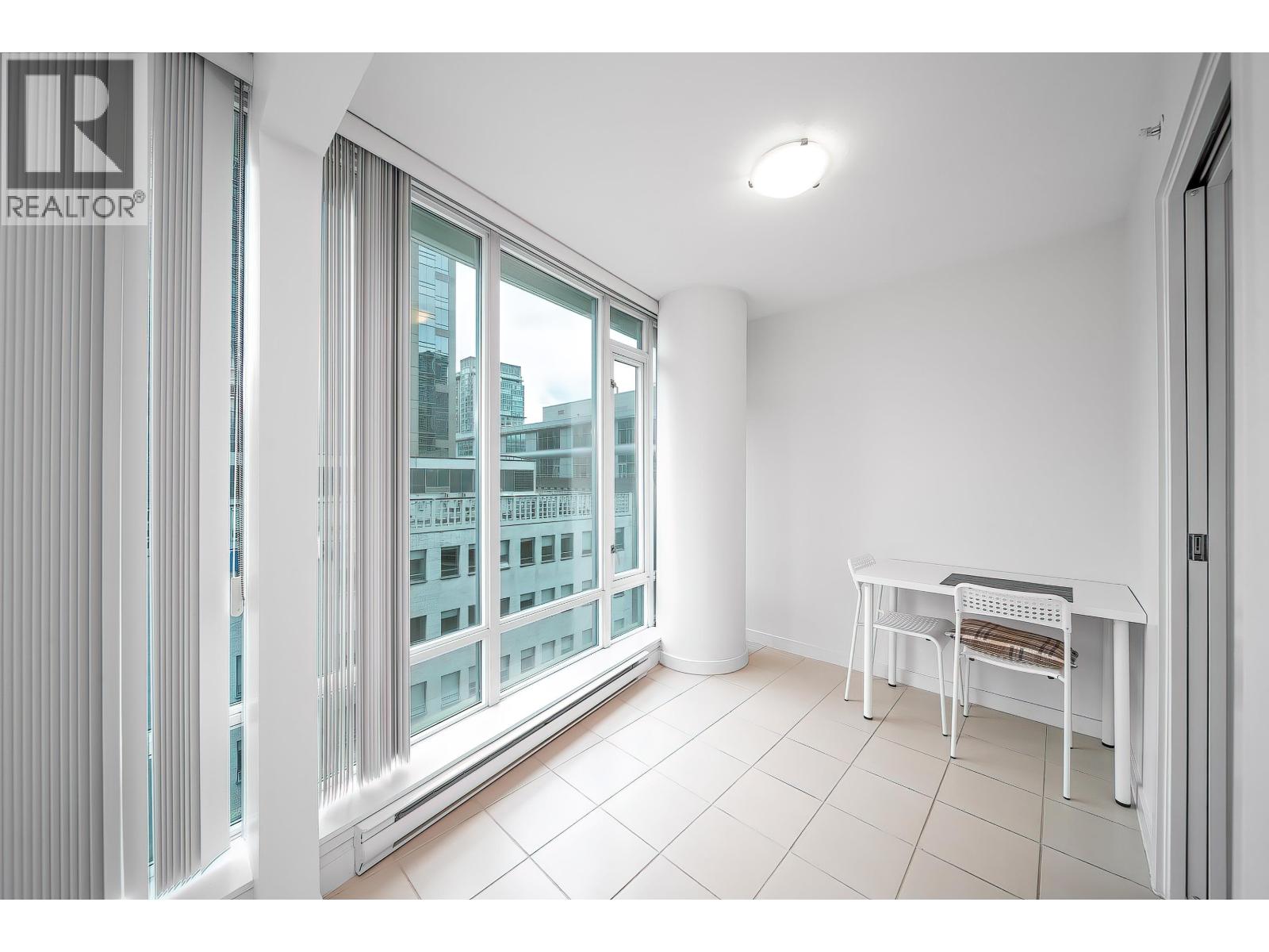 807 610 Granville Street, Vancouver, British Columbia  V6C 3T3 - Photo 8 - R3039196