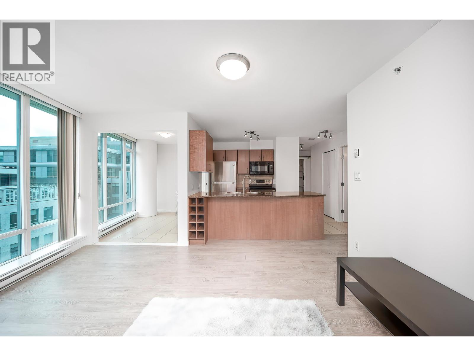 807 610 Granville Street, Vancouver, British Columbia  V6C 3T3 - Photo 6 - R3039196