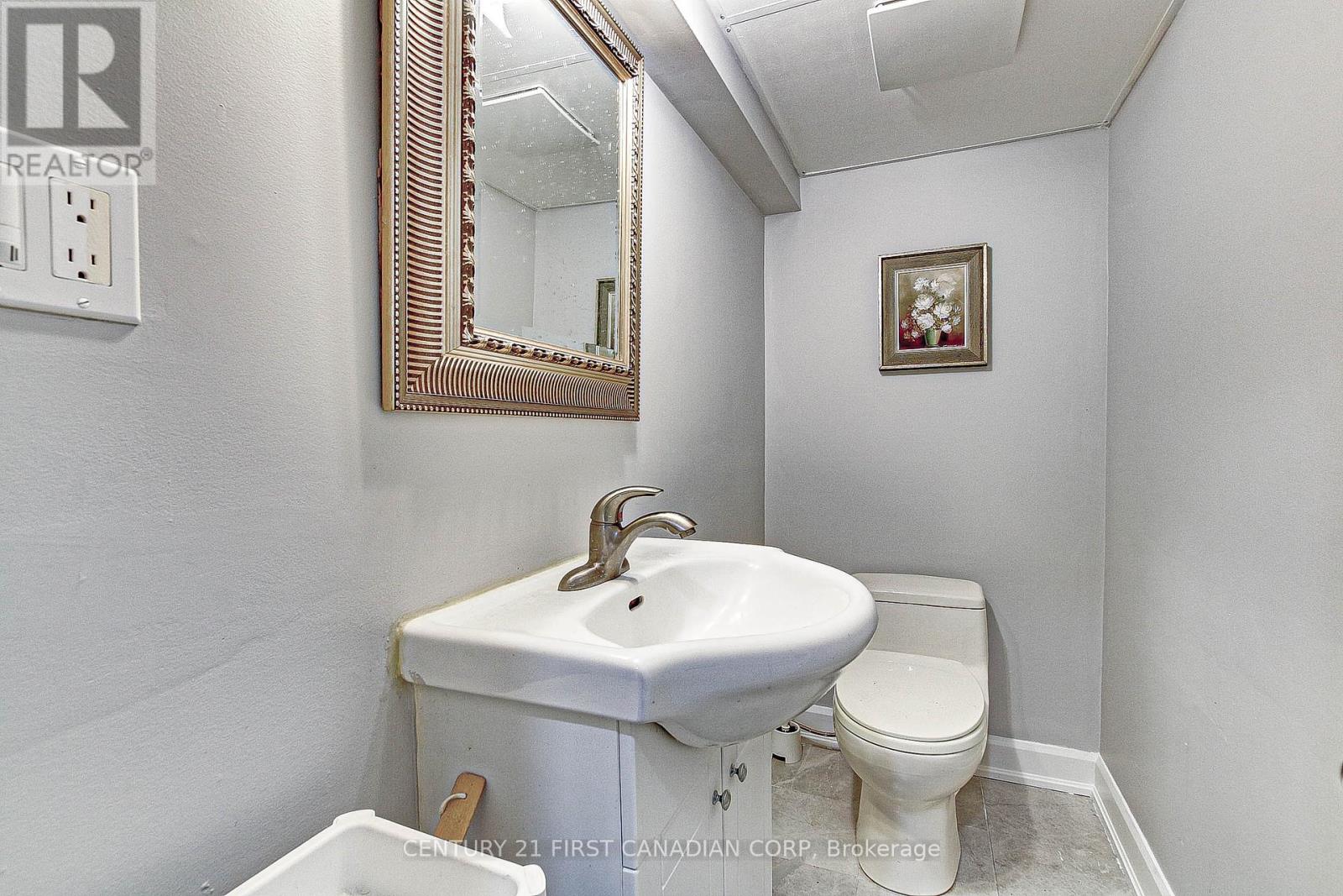 1473 Glengarry Avenue, London North, Ontario  N5X 1R2 - Photo 29 - X12356075