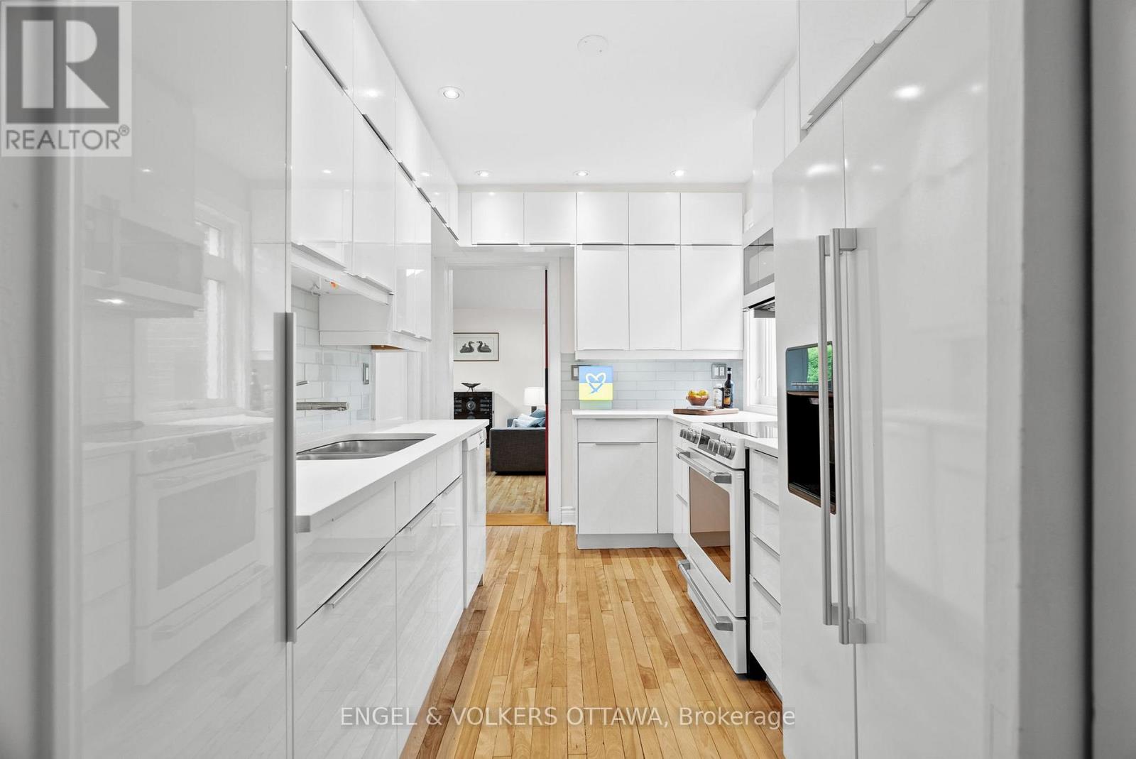 47 Fentiman Avenue, Ottawa, Ontario  K1S 0T5 - Photo 20 - X12356052