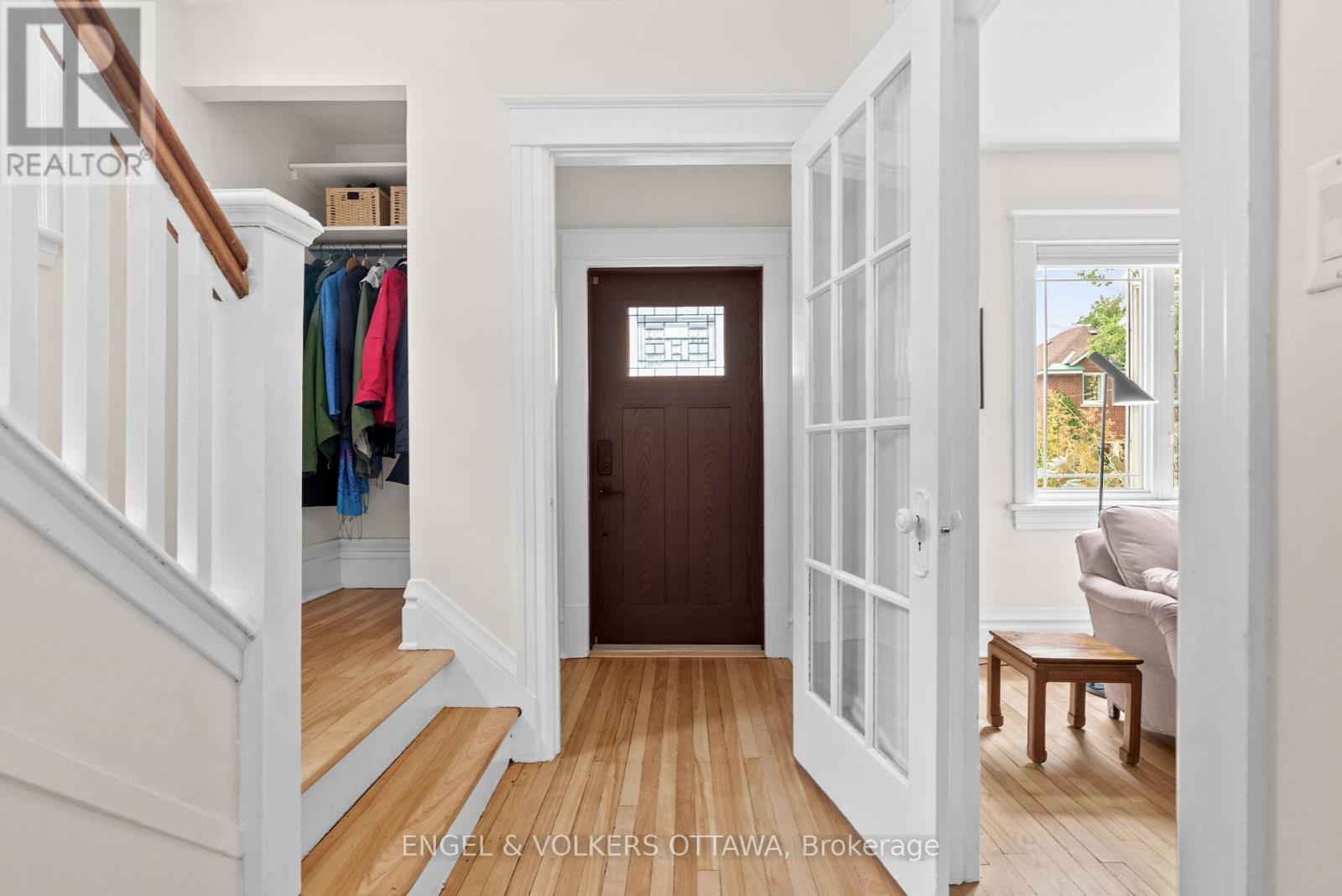 47 Fentiman Avenue, Ottawa, Ontario  K1S 0T5 - Photo 3 - X12356052