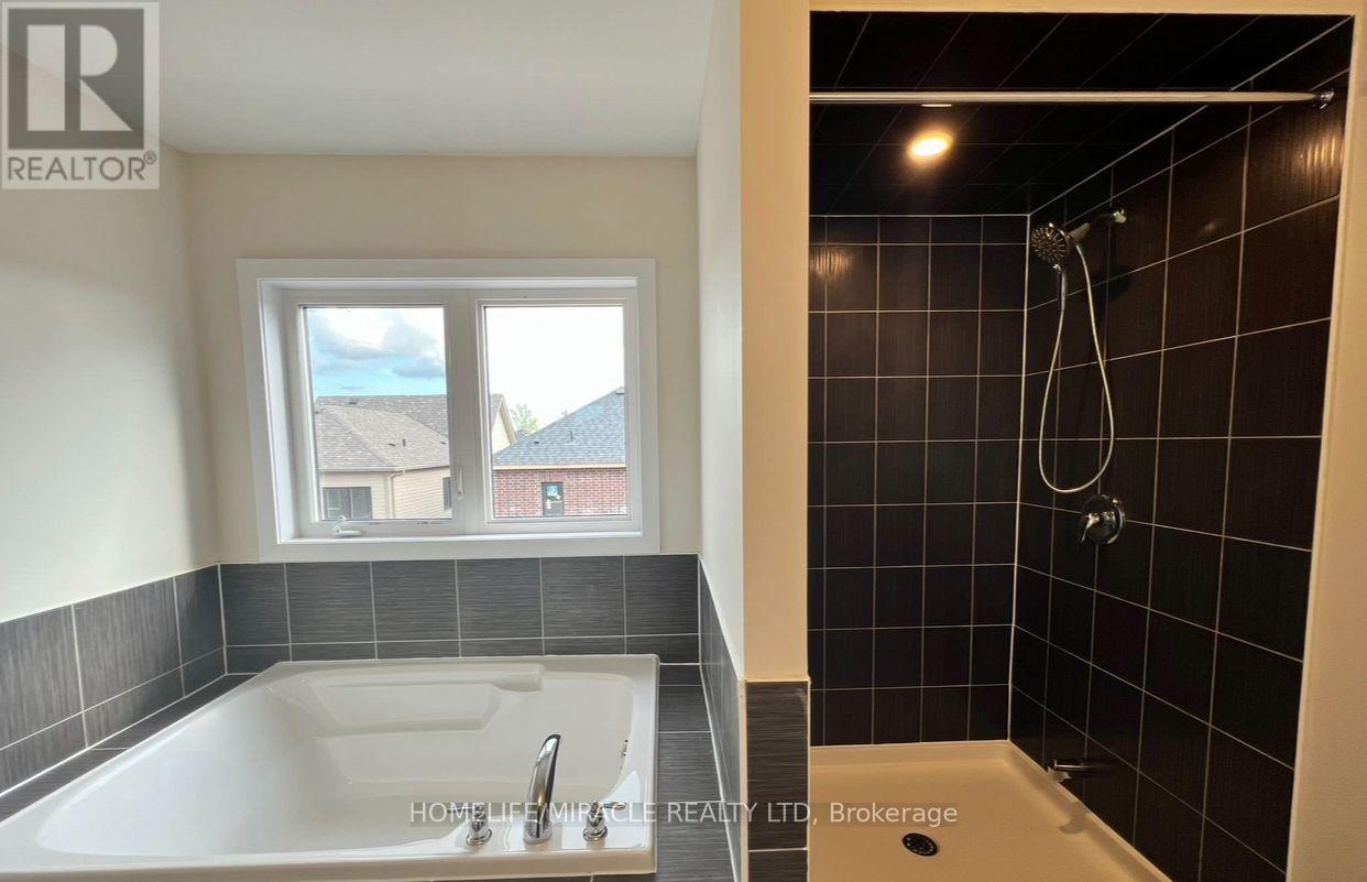 85 Stern Drive, Welland, Ontario  L3B 0M2 - Photo 17 - X12356031