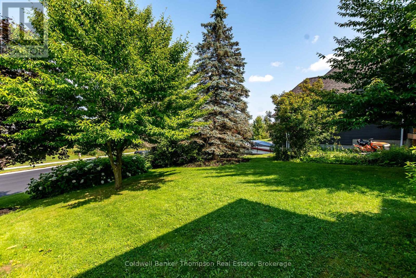 15 Covered Bridge Trail, Bracebridge, Ontario  P1L 1Y1 - Photo 48 - X12356068