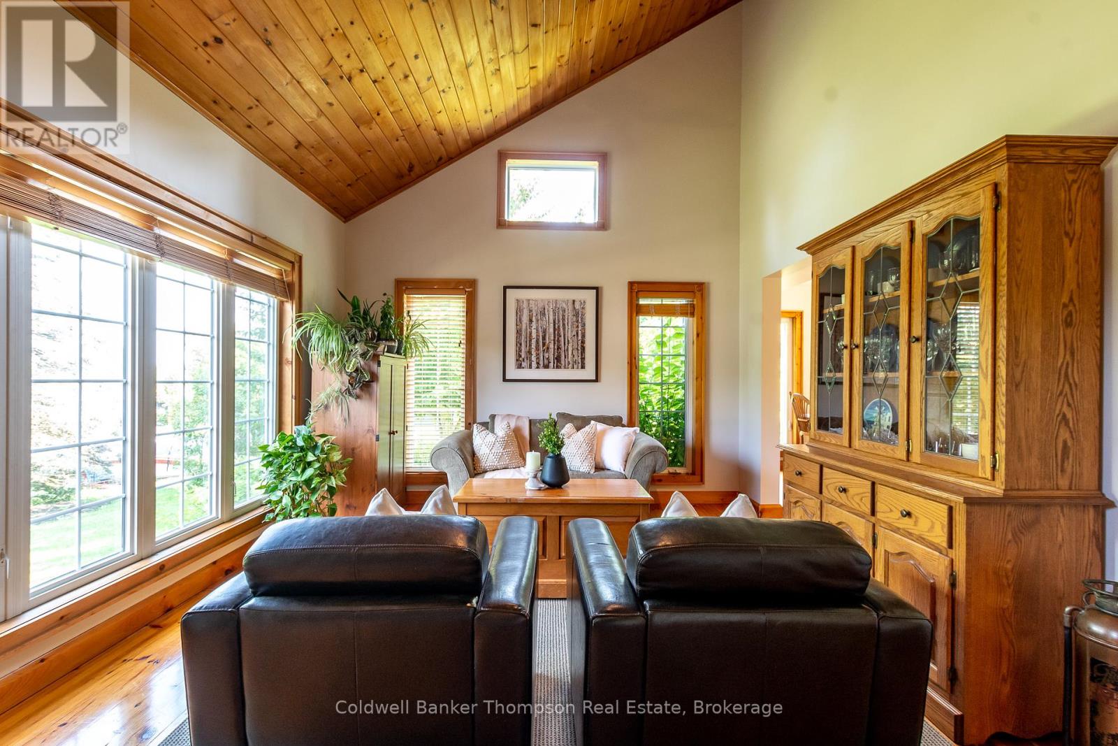 15 Covered Bridge Trail, Bracebridge, Ontario  P1L 1Y1 - Photo 7 - X12356068