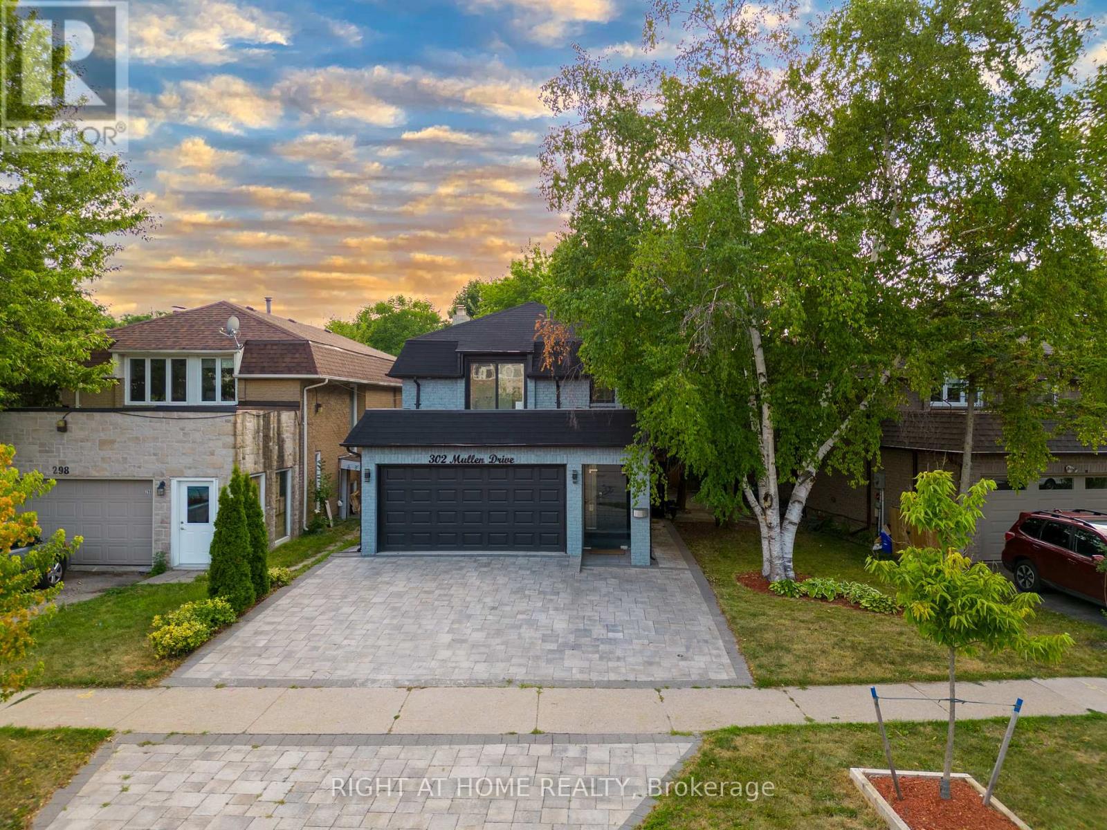 302 Mullen Drive, Vaughan, Ontario  L4J 2P2 - Photo 1 - N12352808