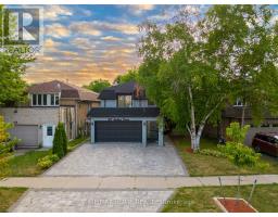 302 MULLEN DRIVE, Vaughan, Ontario