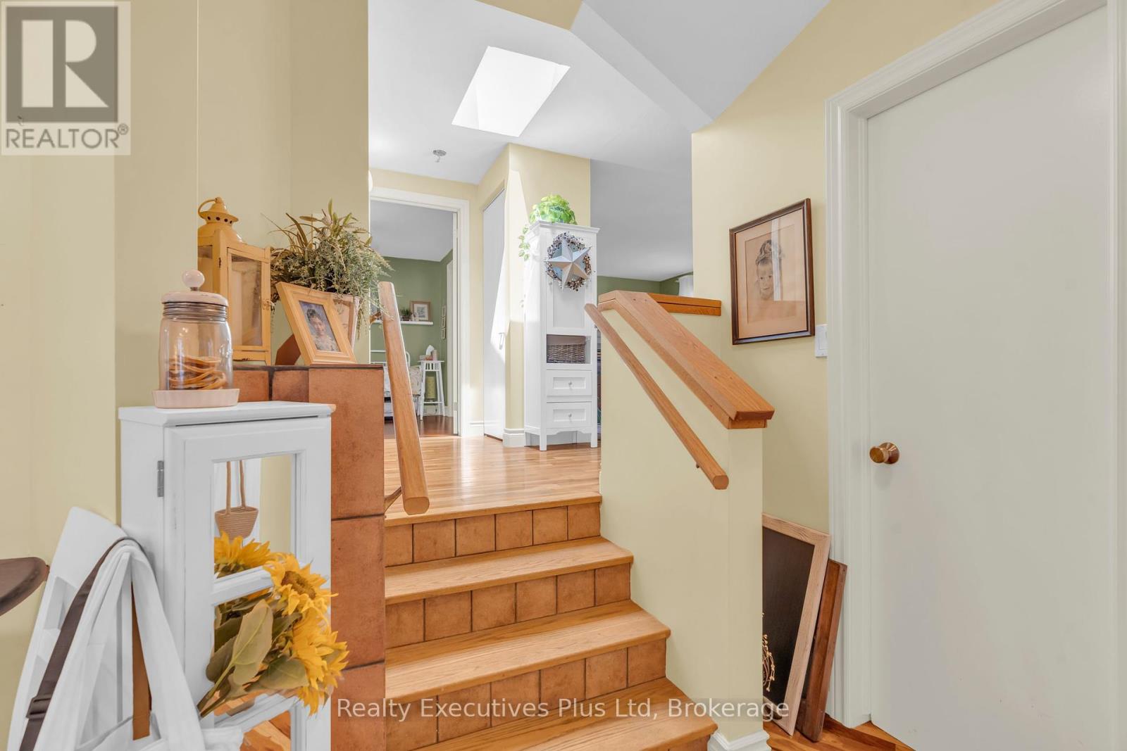 4 Glenhill Place, Guelph, Ontario  N1E 4G7 - Photo 28 - X12351790