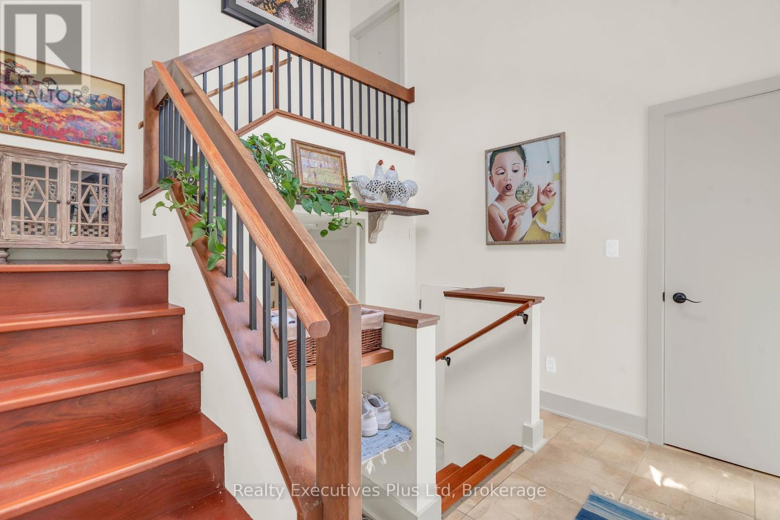 4 Glenhill Place, Guelph, Ontario  N1E 4G7 - Photo 35 - X12351790
