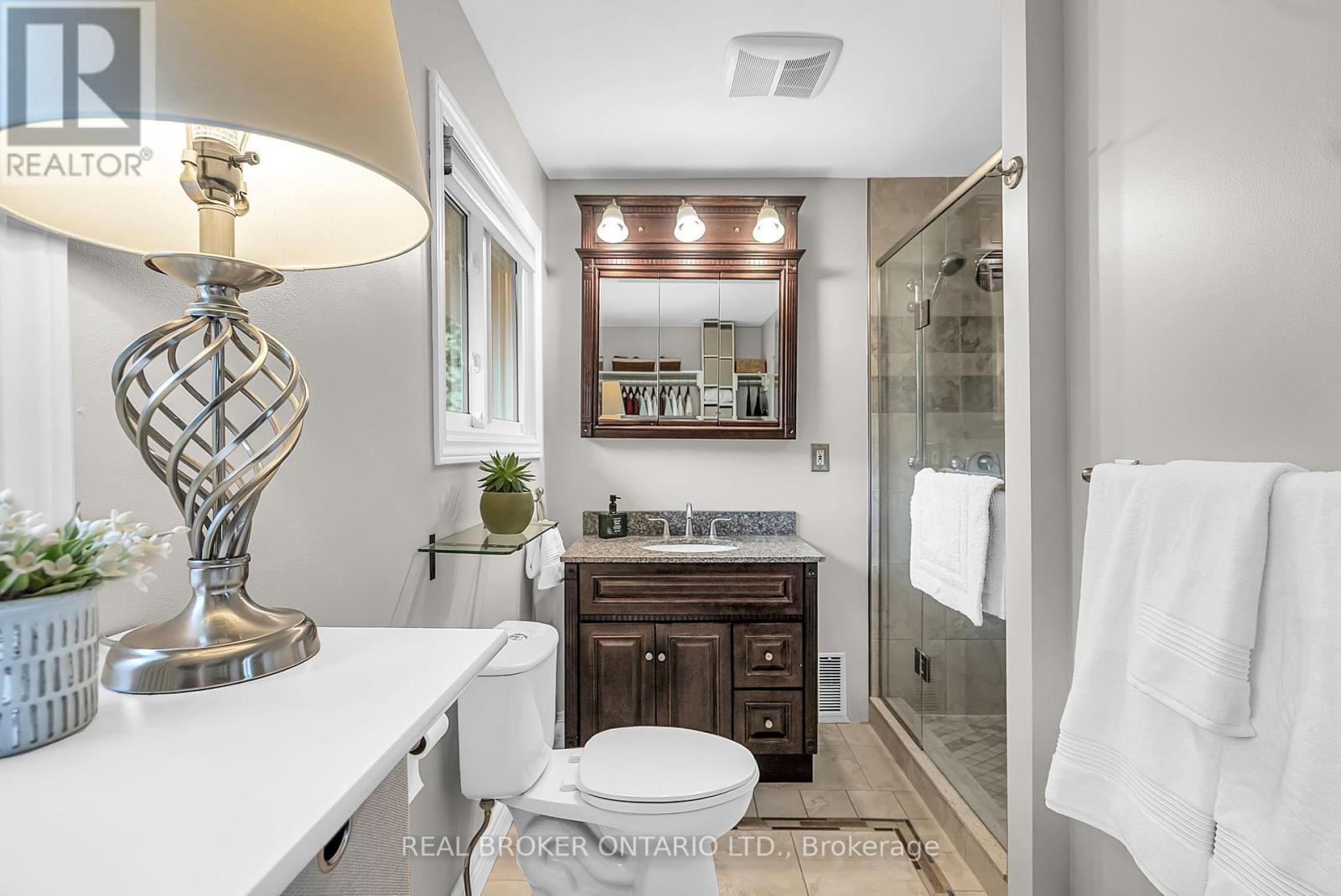 19 Sunset Drive, Augusta, Ontario  K0E 1T0 - Photo 13 - X12356108