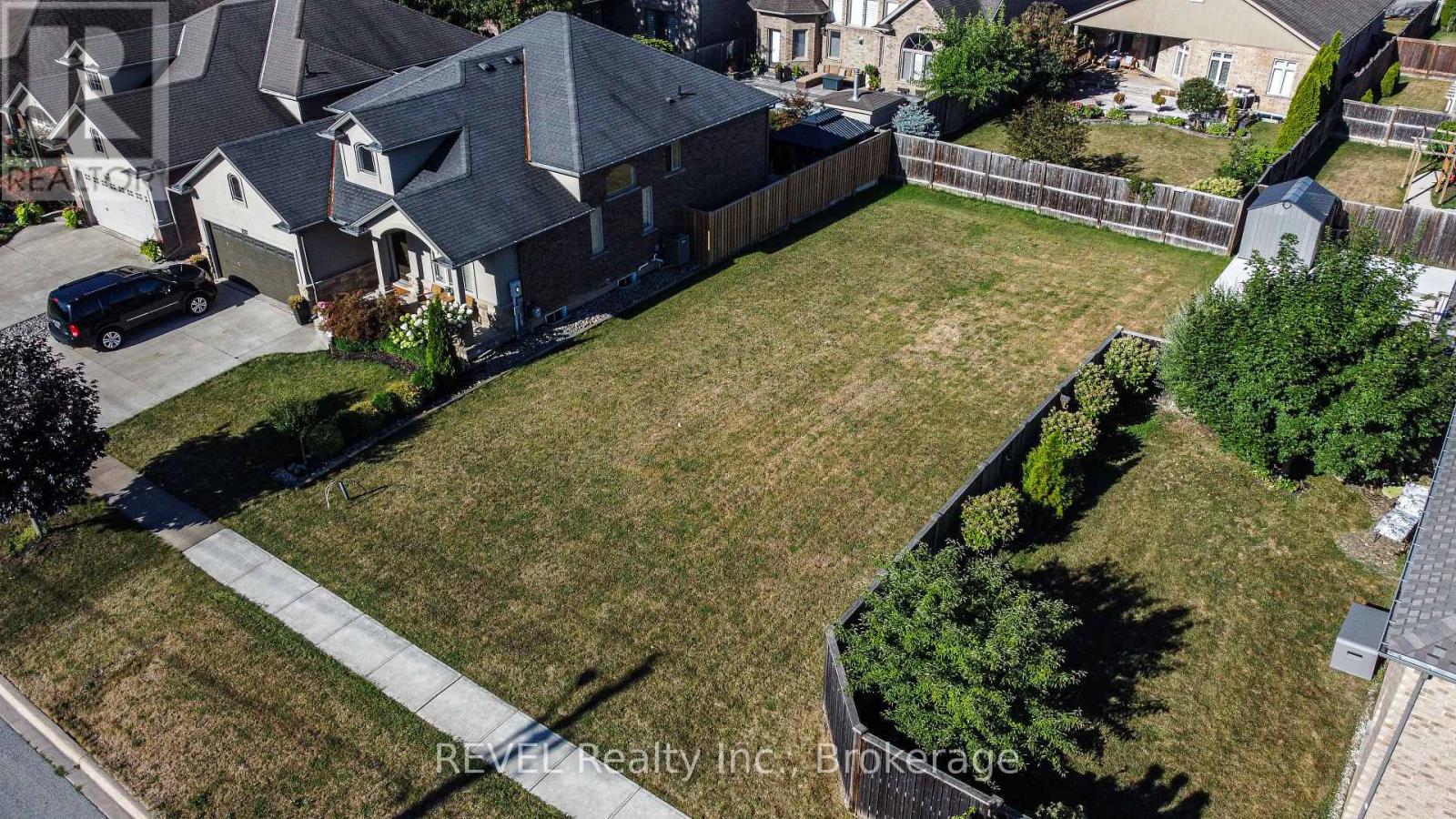201 First Street Louth, St. Catharines, Ontario  L2W 1C2 - Photo 2 - X12356111
