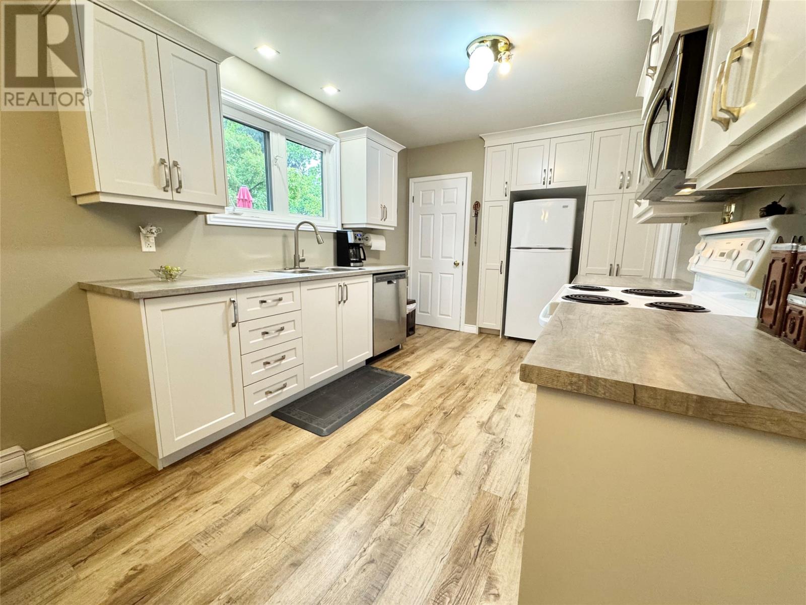 18 Harvey Street, Lewisporte, Newfoundland & Labrador  A0g 3A0 - Photo 12 - 1289453