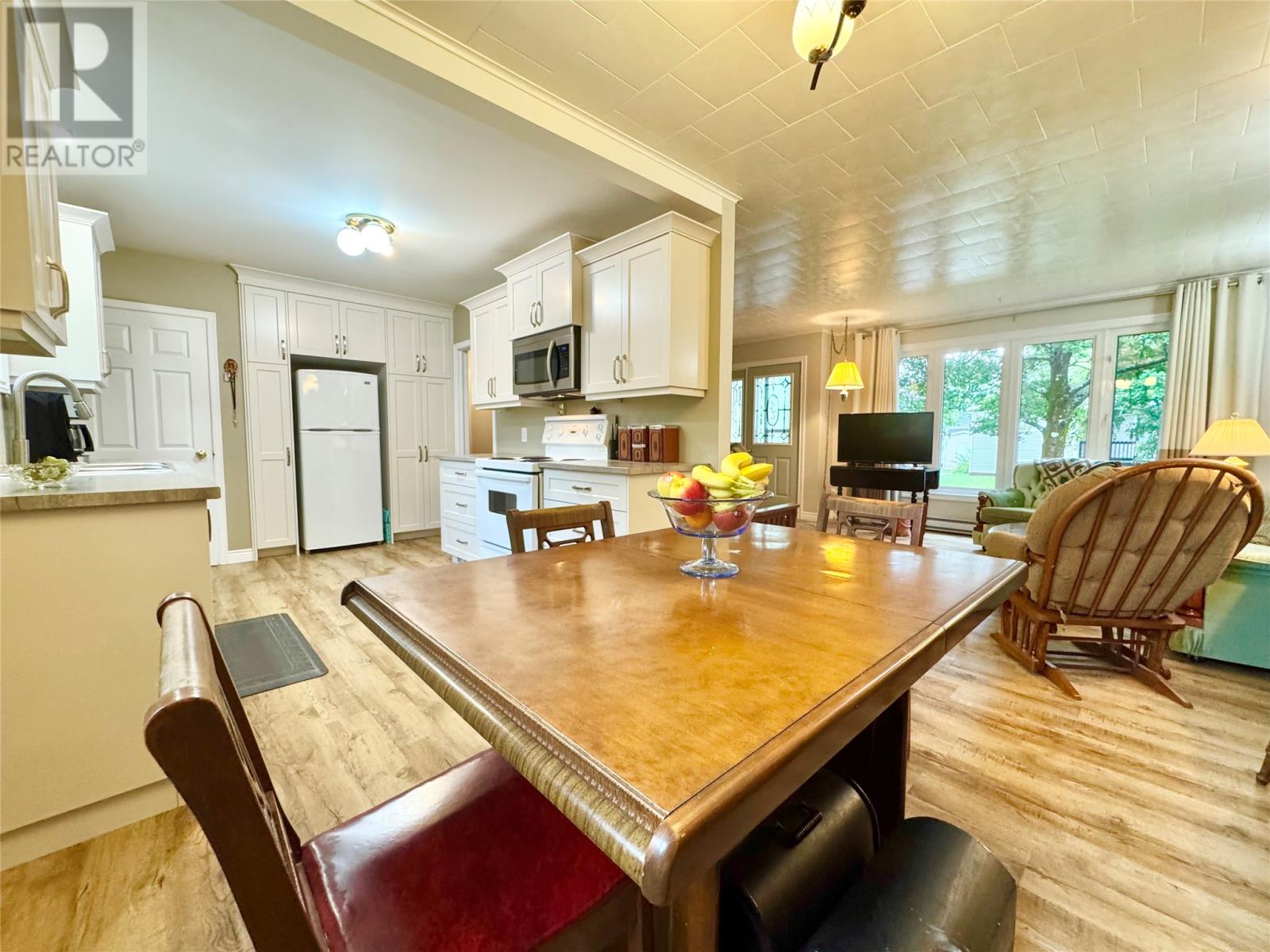 18 Harvey Street, Lewisporte, Newfoundland & Labrador  A0g 3A0 - Photo 9 - 1289453
