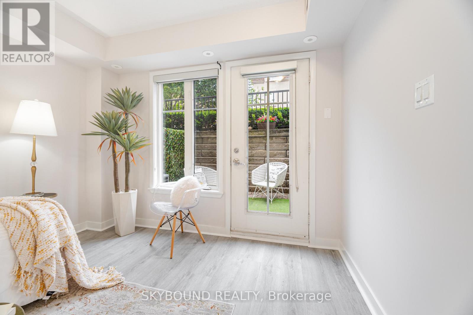 Property at TH1223 - 21 PIRANDELLO STREET image 4