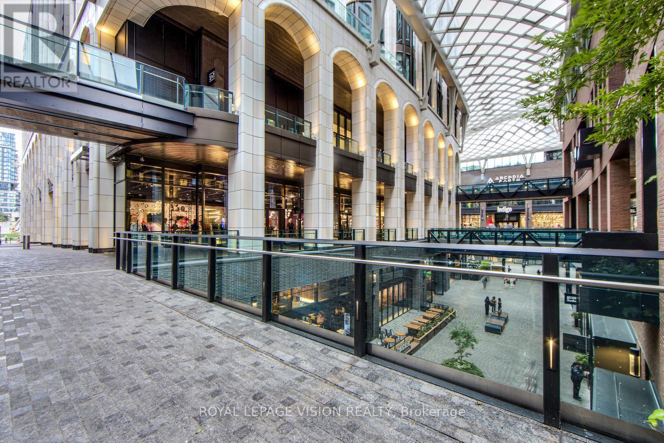 814 - 470 Front Street W, Toronto, Ontario  M5V 0V6 - Photo 4 - C12356123