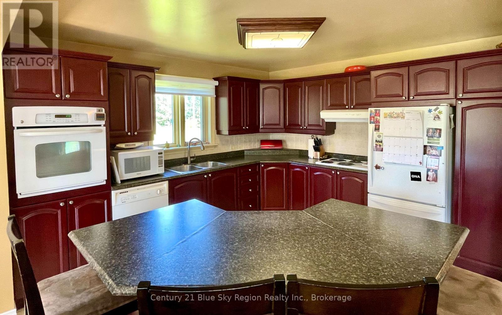 494 Salter Street, West Nipissing, Ontario  P2B 2T4 - Photo 10 - X12354412