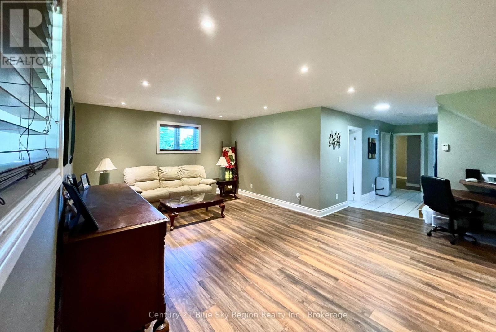 494 Salter Street, West Nipissing, Ontario  P2B 2T4 - Photo 21 - X12354412