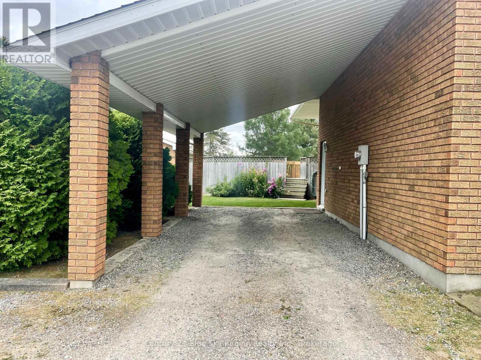 494 Salter Street, West Nipissing, Ontario  P2B 2T4 - Photo 4 - X12354412