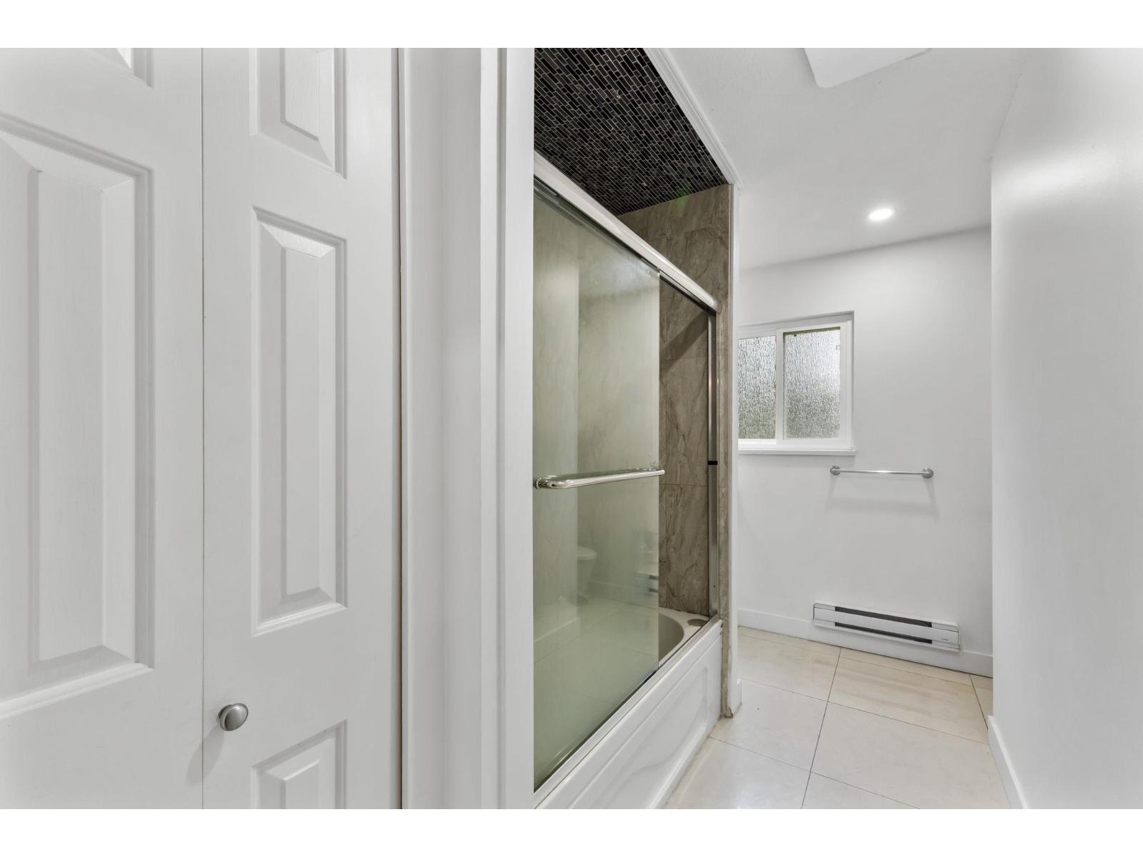 6138 134a Street, Surrey, British Columbia  V3X 1L9 - Photo 21 - R3039195