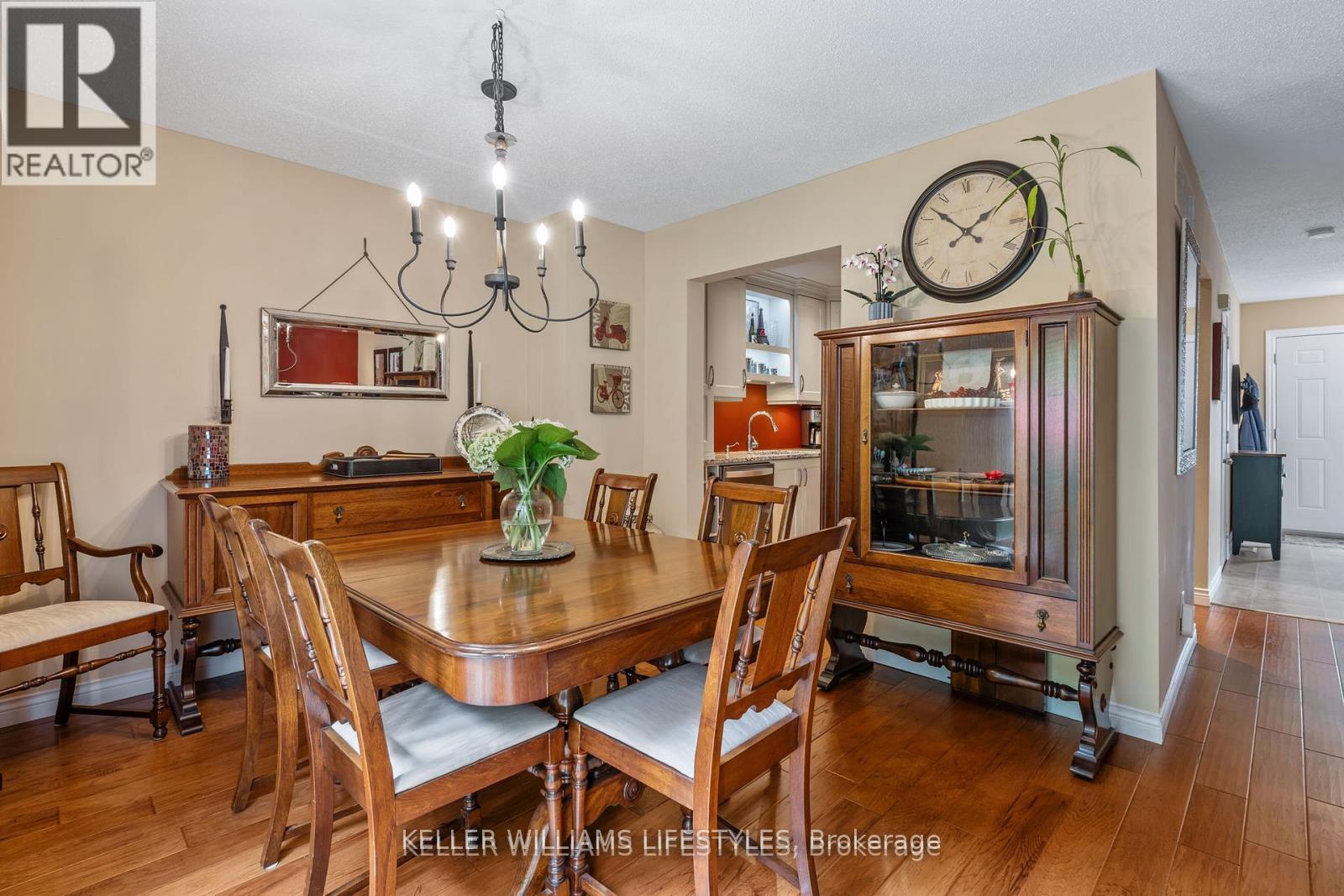 38 - 30 Clarendon Crescent, London South, Ontario  N6C 5Y2 - Photo 27 - X12356141