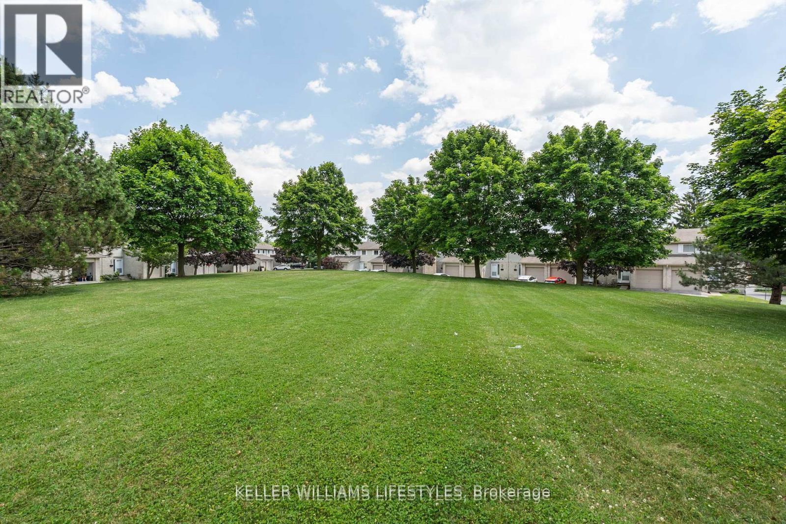 38 - 30 Clarendon Crescent, London South, Ontario  N6C 5Y2 - Photo 40 - X12356141