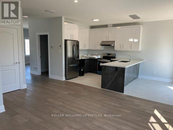 51 - 2610 Kettering Place, London South, Ontario  N6M 0J4 - Photo 4 - X12356144