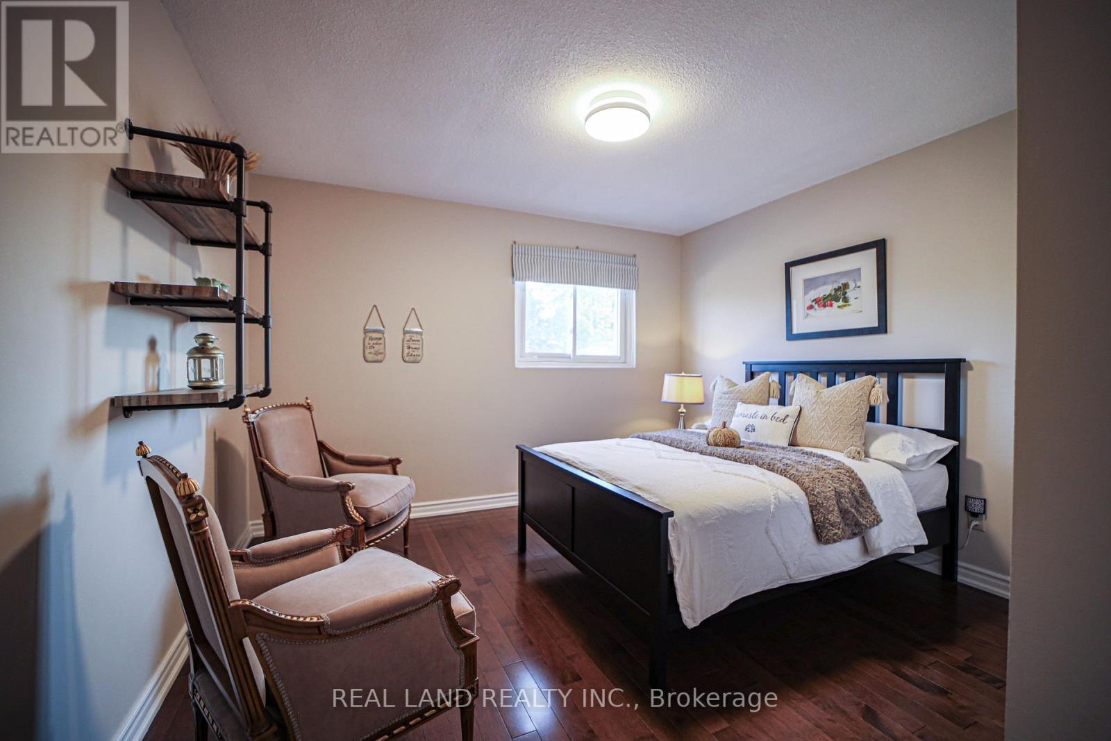 34 Lilac Avenue, Markham, Ontario  L3T 5K2 - Photo 12 - N12356115