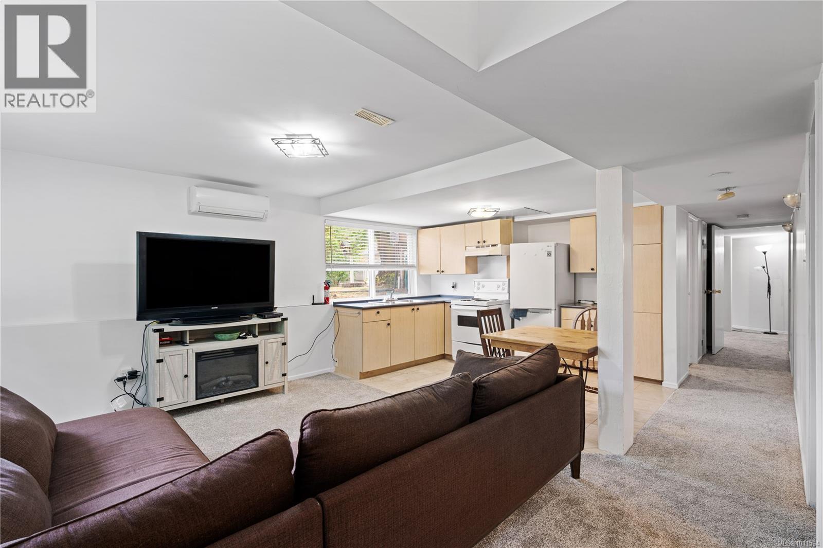 Property at 714 Bradley Dyne Rd image 1