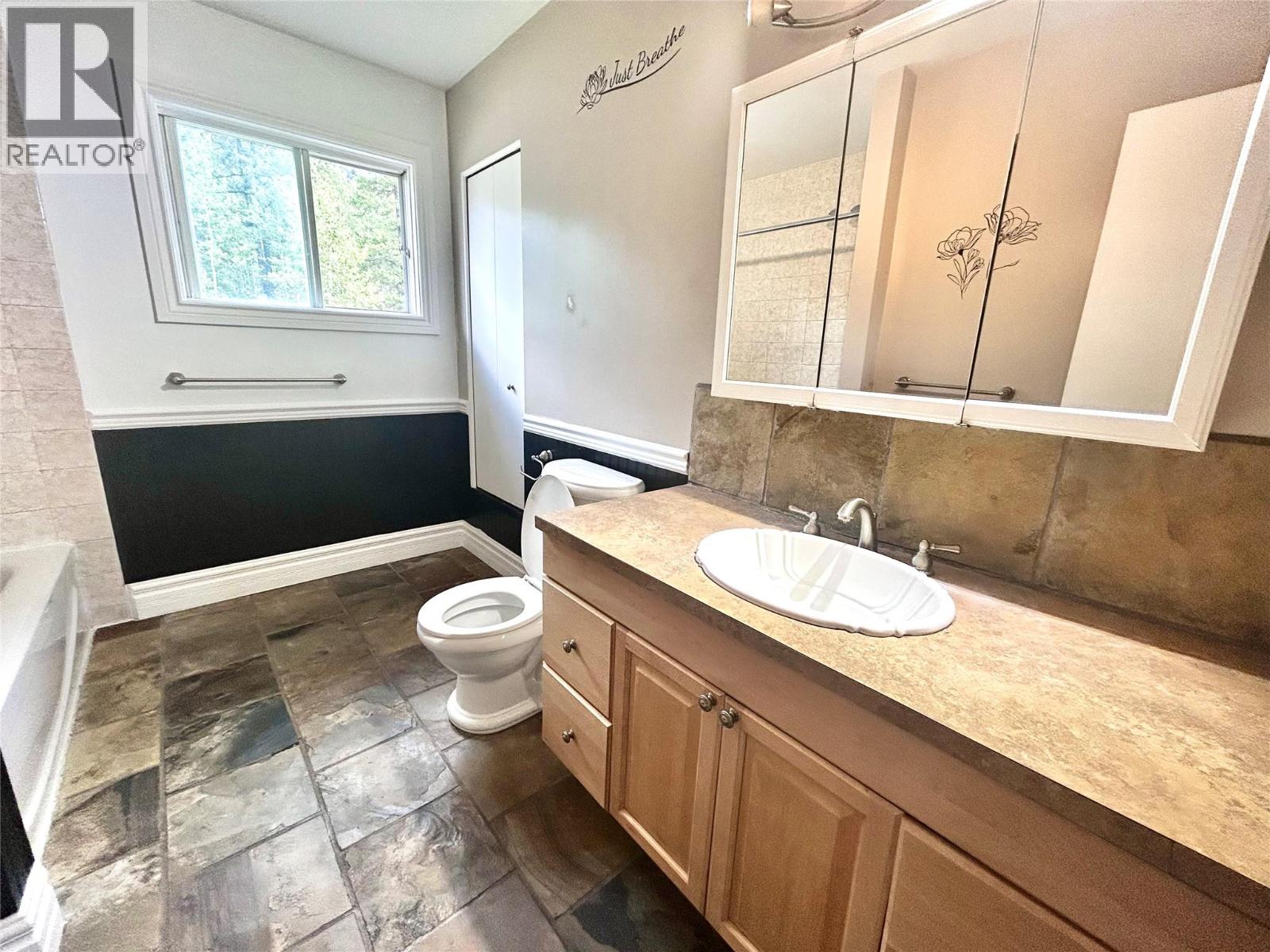 171 Murray Drive, Tumbler Ridge, British Columbia  V0C 2W0 - Photo 14 - 10354968