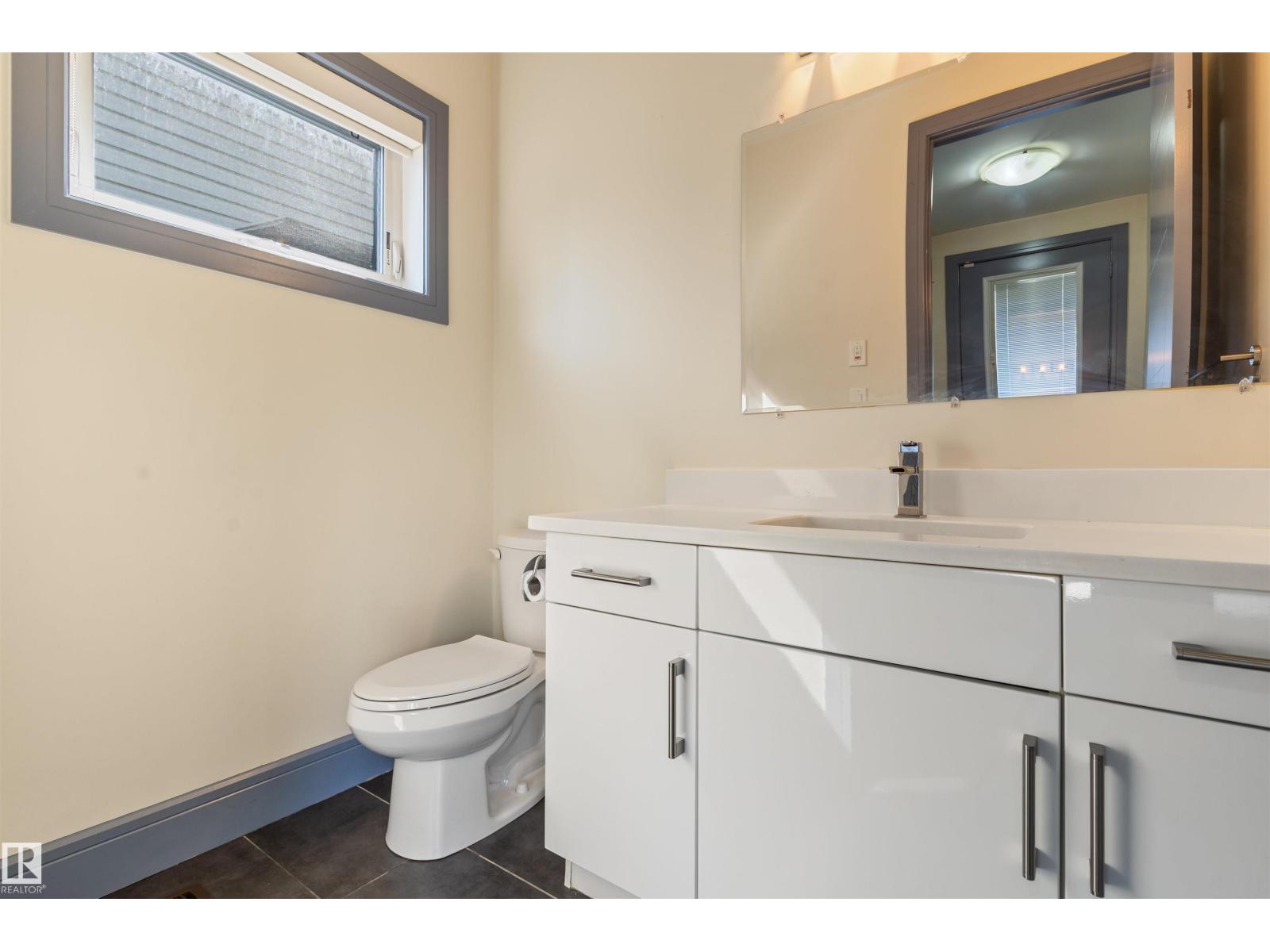 9533 101 St Nw, Edmonton, Alberta  T5K 0W6 - Photo 23 - E4453930
