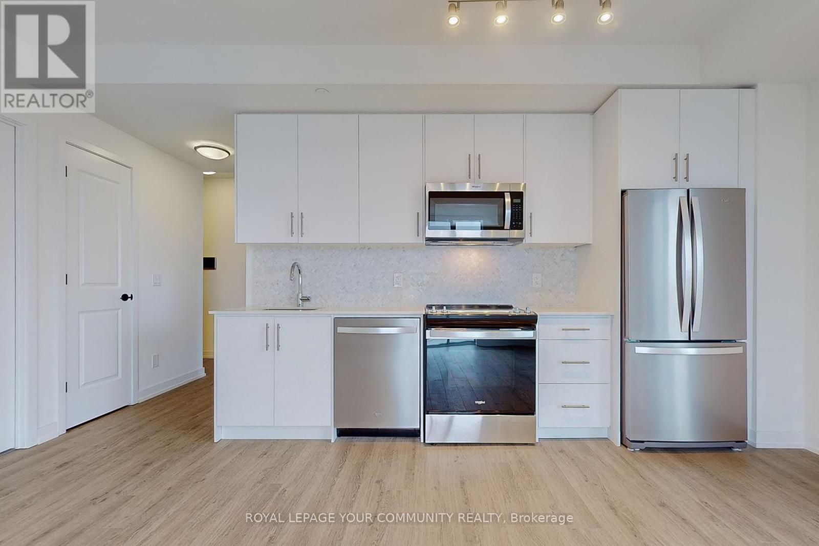 611 - 345 Wheat Boom Drive, Oakville, Ontario  L6H 7X5 - Photo 7 - W12356167
